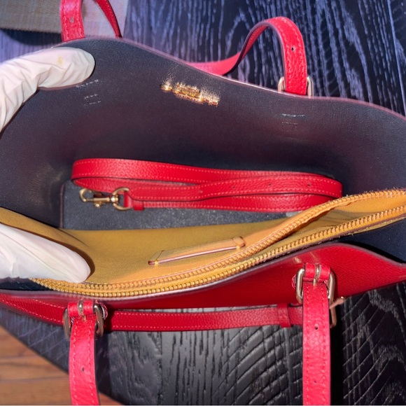 COACH Mollie Tote Bag 25 in Red Apple + Gold ( C4084 ) NWOT - Picture 12 of 17